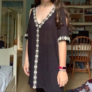 Cute cover up from O’Neill has tags